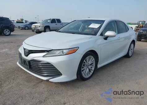 2019 Toyota Camry Xle z USA, uszkodzony, nr VIN 4T1B11HK3KU738481